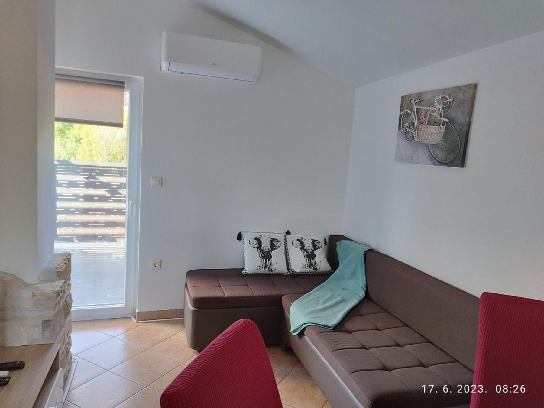 Apartment Zelena Oaza Sisan 75 M2 - 2 Bedrooms Luaran gambar