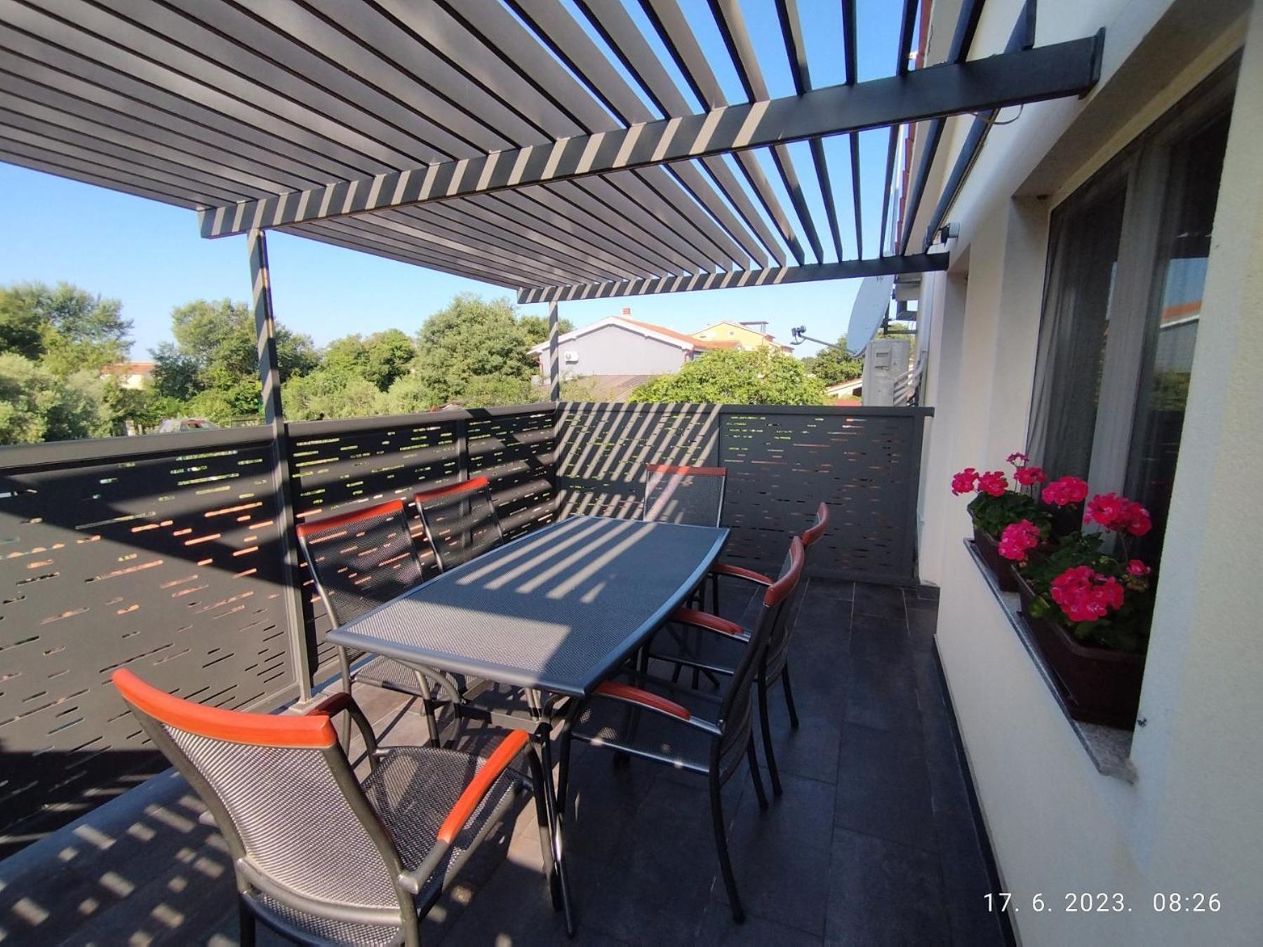 Apartment Zelena Oaza Sisan 75 M2 - 2 Bedrooms Luaran gambar